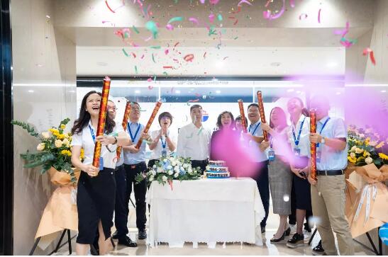 凯时凯时首页-新平台，，，，新起点——热烈祝贺凯时凯时首页货运喜迁新址